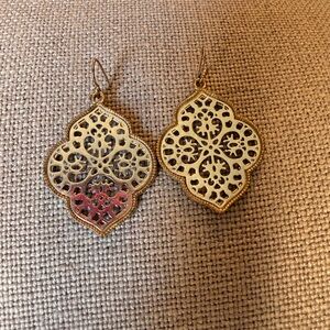 Elegant Gold Filigree Earrings
